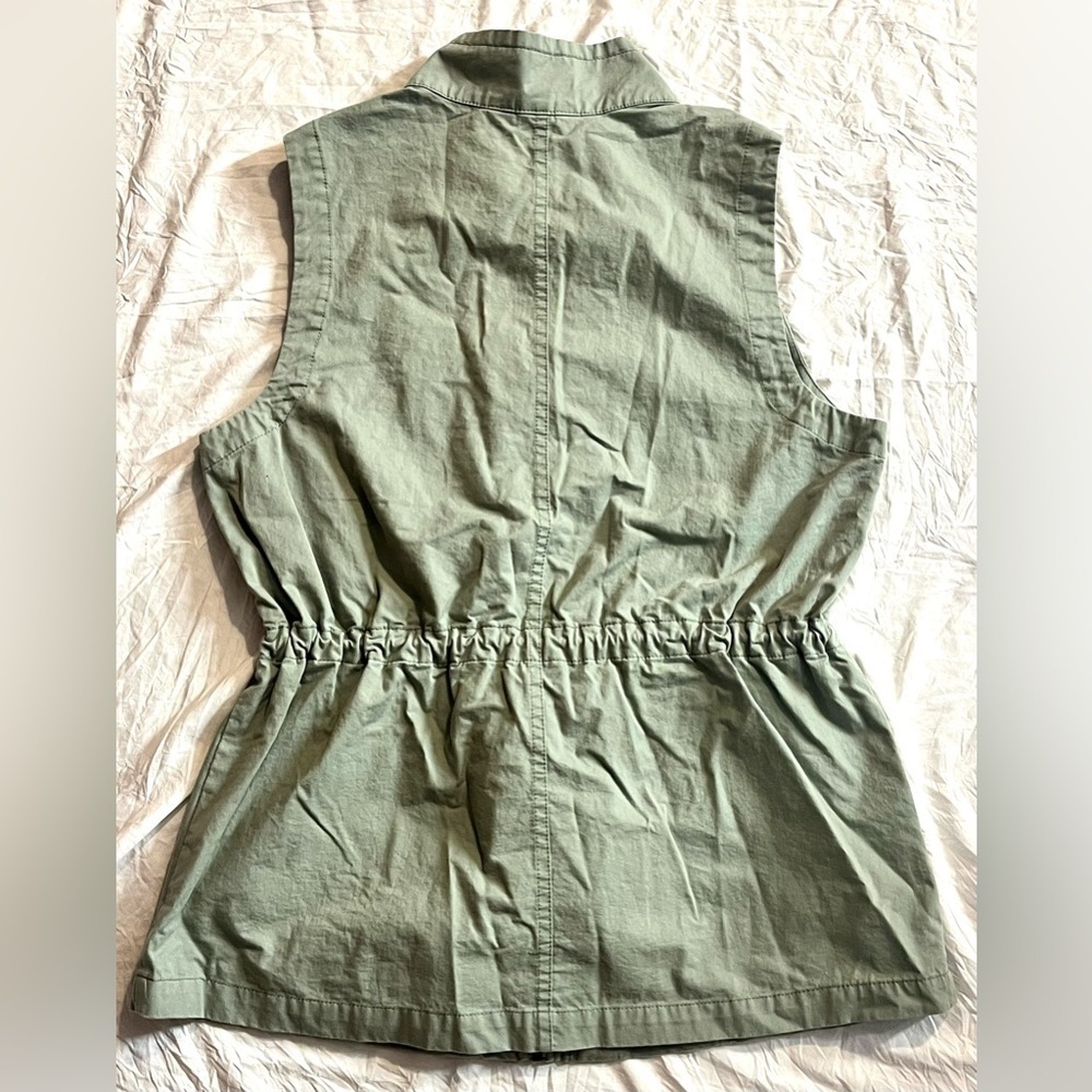 Christopher & Banks Women's Green Cotton Utility Zip-Up Cinch Vest Size Medium - Picture 14 of 15